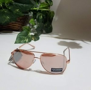 NWOT Steve Madden aviator sunglasses
